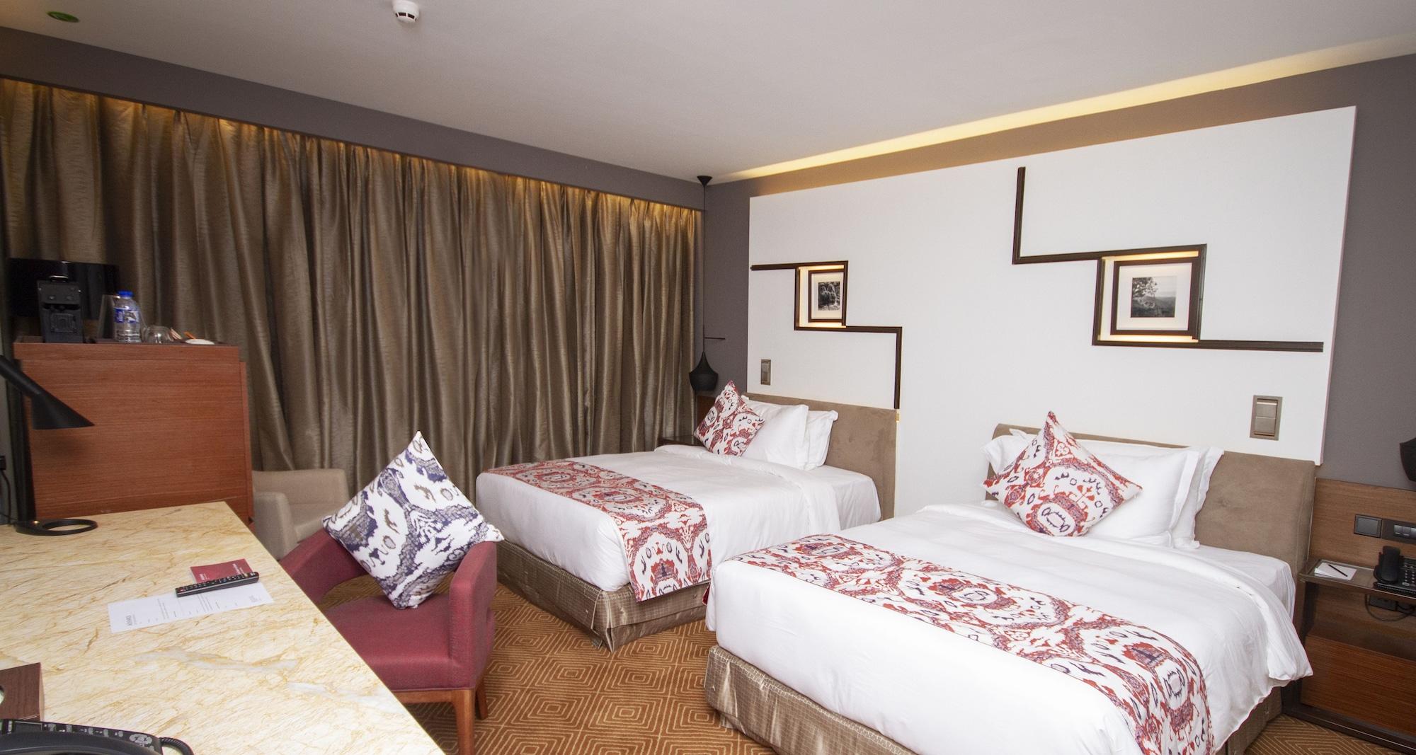 Movenpick Hotel & Convention Centre Klia Sepang Exterior foto Deluxe Room