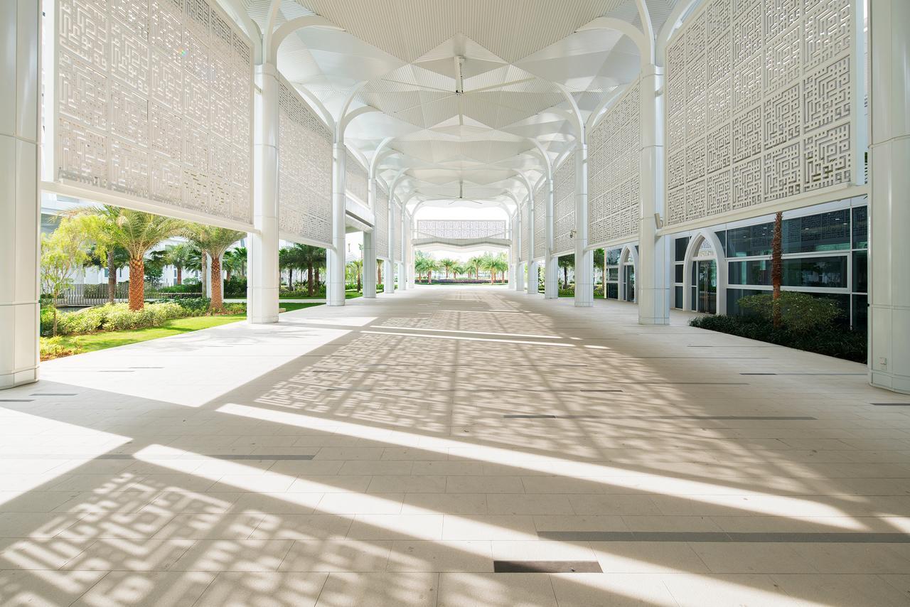 Movenpick Hotel & Convention Centre Klia Sepang Exterior foto Interior of the mosque